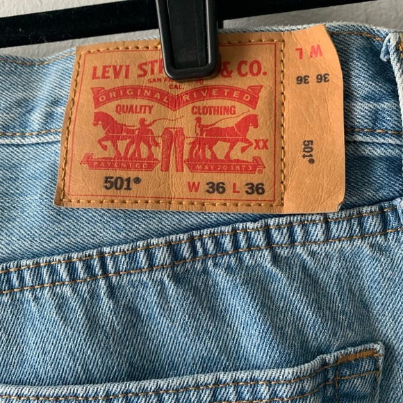 Levi’s 501 Original Stonewash Light Denim Jeans 36 - Picture 4 of 7